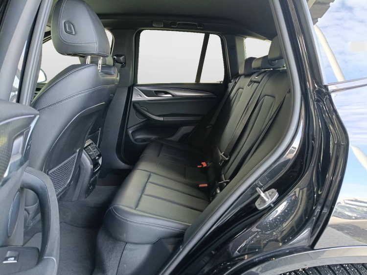 9 - BMW X3 X3 xdrive30e Msport auto