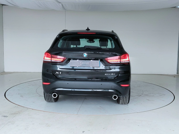 4 - BMW X1 X1 sdrive18d Business Advantage