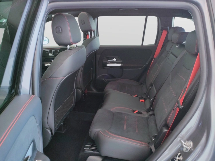 14 - Mercedes AMG GLB GLB AMG 35 4matic auto