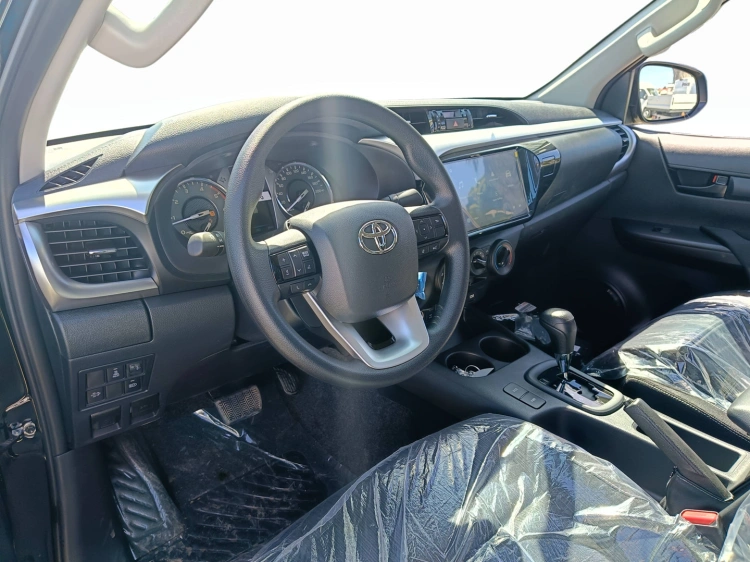 8 - Toyota Professional Hilux HILUX 2.4D A DC 4WD CMF MY24