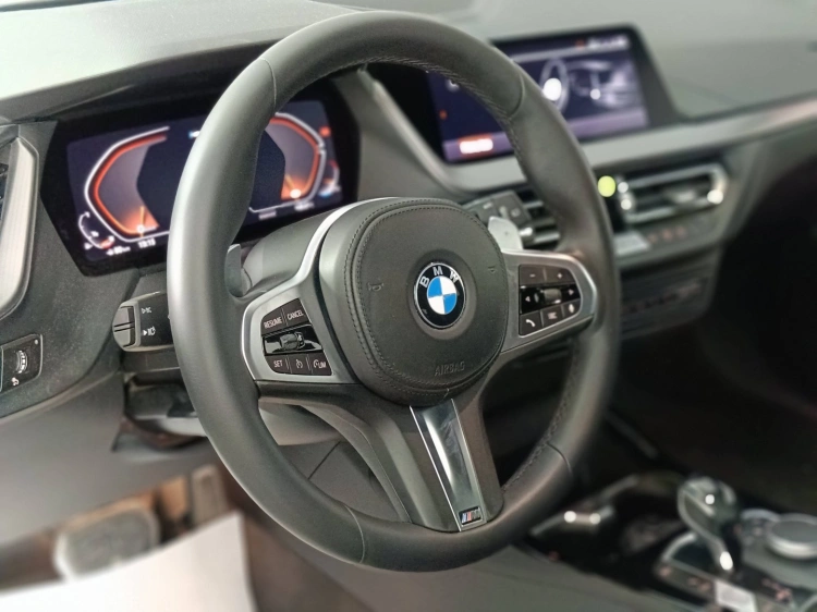 17 - BMW Serie 1 M 135i xdrive auto