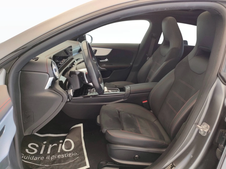 16 - Mercedes-Benz CLA Shooting Brake 200 d AMG Line Premium Plus auto
