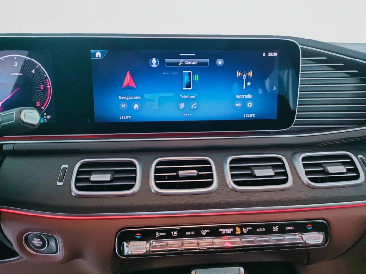 10 - Mercedes-Benz GLS 450 d AMG Line Premium Plus 4matic auto
