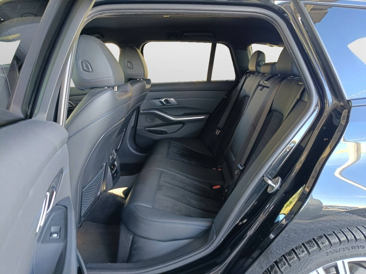 9 - BMW Serie 3 320d Touring mhev 48V xdrive Msport auto