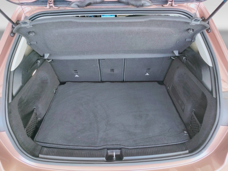 11 - Mercedes-Benz Classe B 180 d Sport auto
