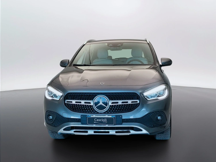 2 - Mercedes-Benz GLA 220 d Sport Plus 4matic auto