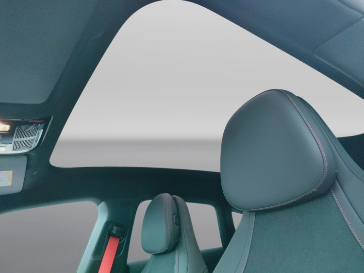 10 - Mercedes-Benz CLA 220 4MATIC Shooting Brake
