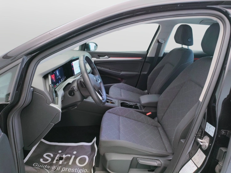 16 - Volkswagen Golf Golf 1.0 etsi evo Life 110cv dsg