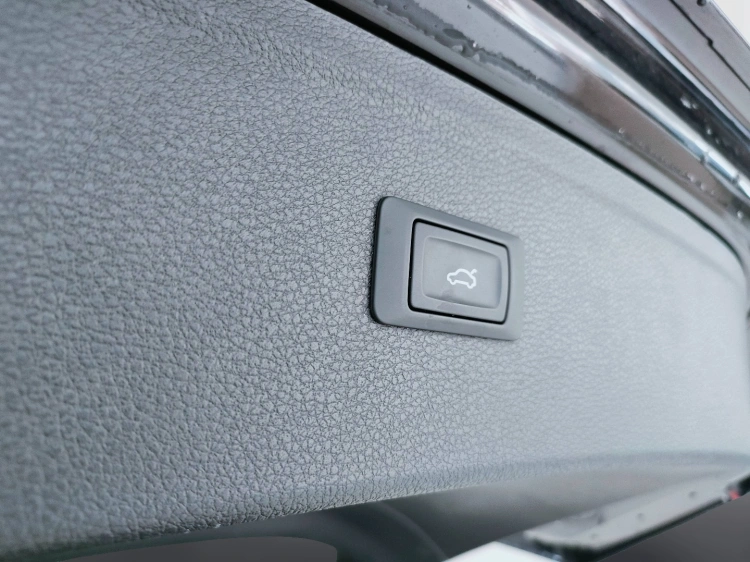 17 - Audi Q5 Q5 40 2.0 tdi mhev Business quattro 204cv s-tronic