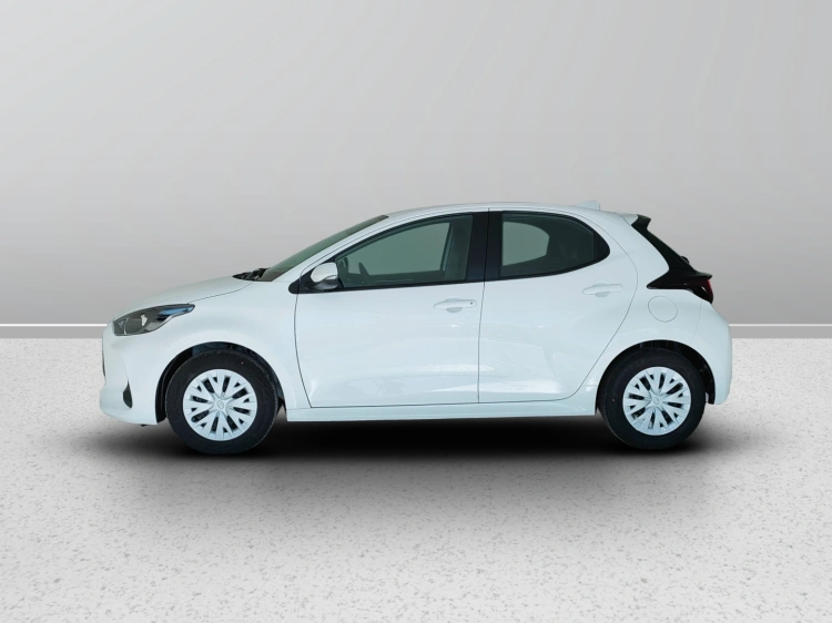3 - Toyota Yaris Yaris 1.0 Active