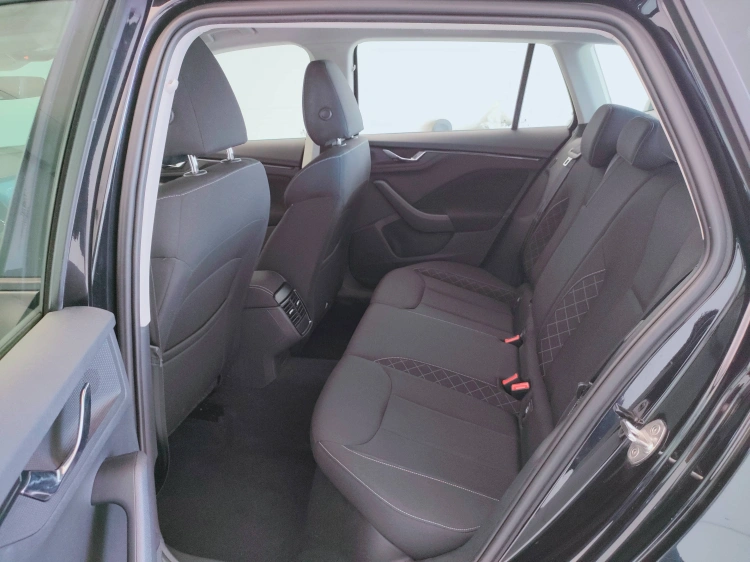 11 - Skoda Kamiq Kamiq 1.0 tsi Ambition 110cv