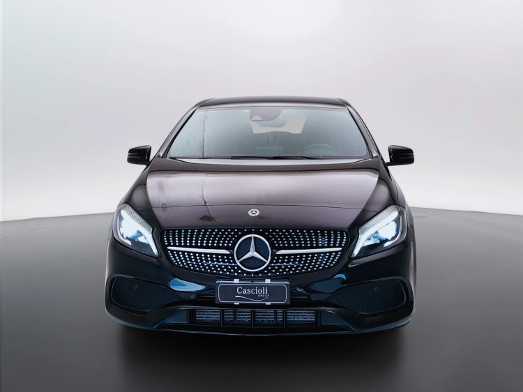 2 - Mercedes-Benz Classe A 180 d Premium my16