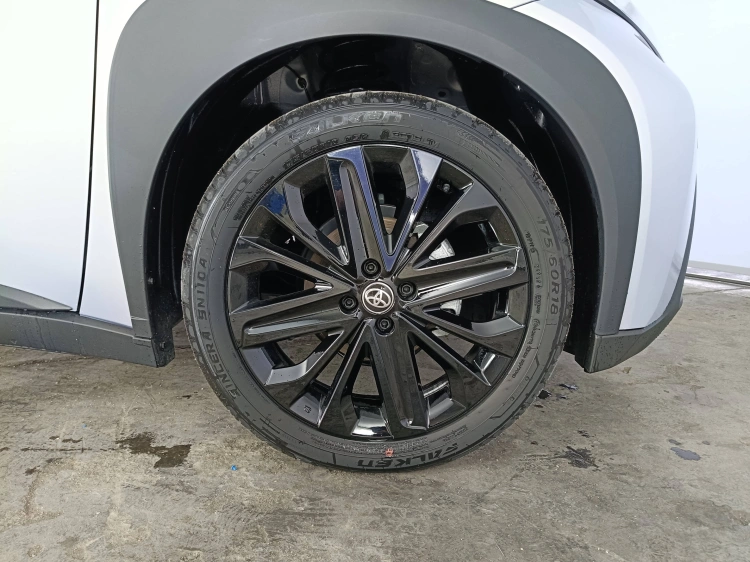 21 - Toyota Aygo X AYGO X 10B CVT JBL SE MY24
