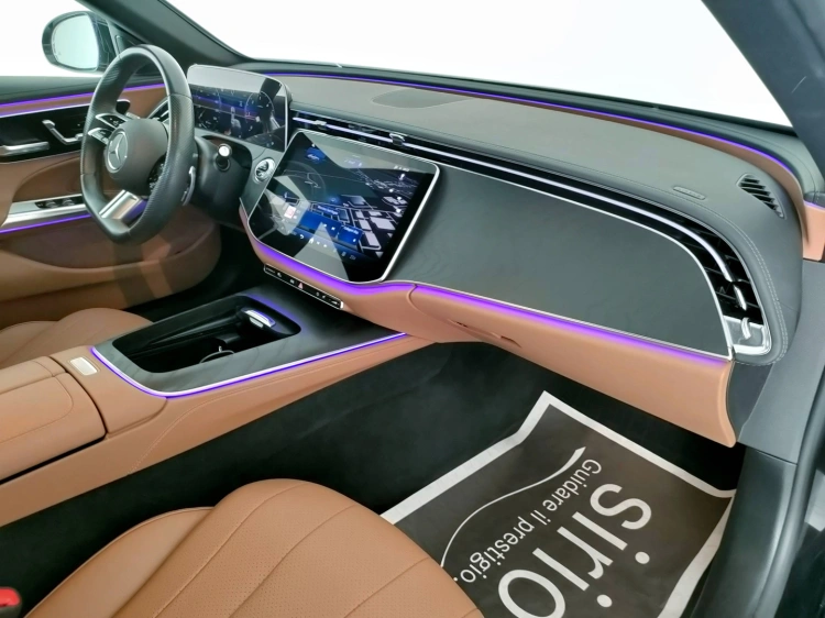 10 - Mercedes-Benz Classe E 220 d AMG Line Advanced Plus auto