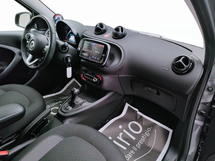 11 - smart forfour Forfour eq Passion 22kW