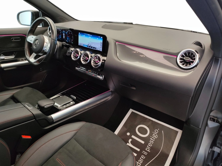 9 - Mercedes-Benz GLA 200 d Premium 4matic auto