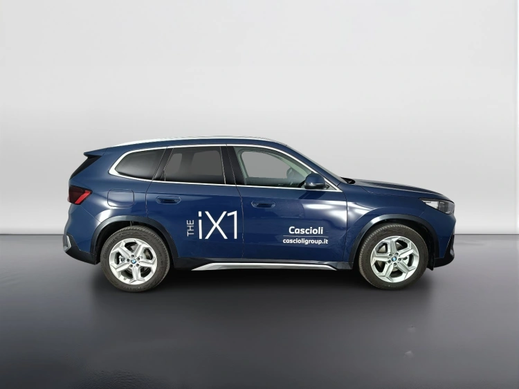 3 - BMW iX1 BMW iX1 eDrive20