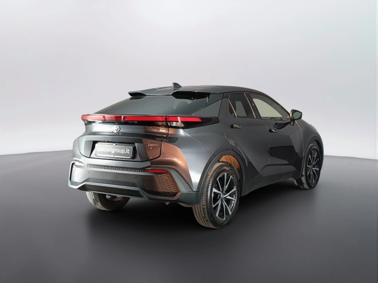 4 - Toyota C-HR C-HR 2.0 hv Trend fwd e-cvt