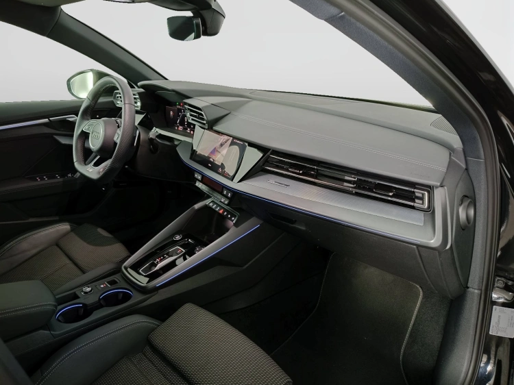 10 - Audi A3 A3 Sportback 2.0 tdi S line edition 150cv s-tronic