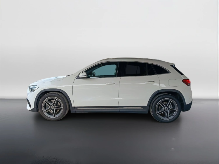 6 - Mercedes-Benz GLA 200 d Premium auto
