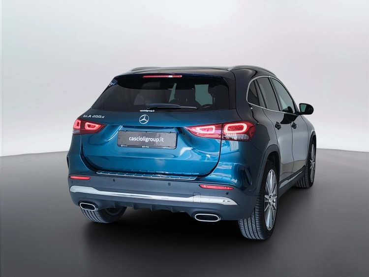 5 - Mercedes-Benz GLA 200 d Premium auto