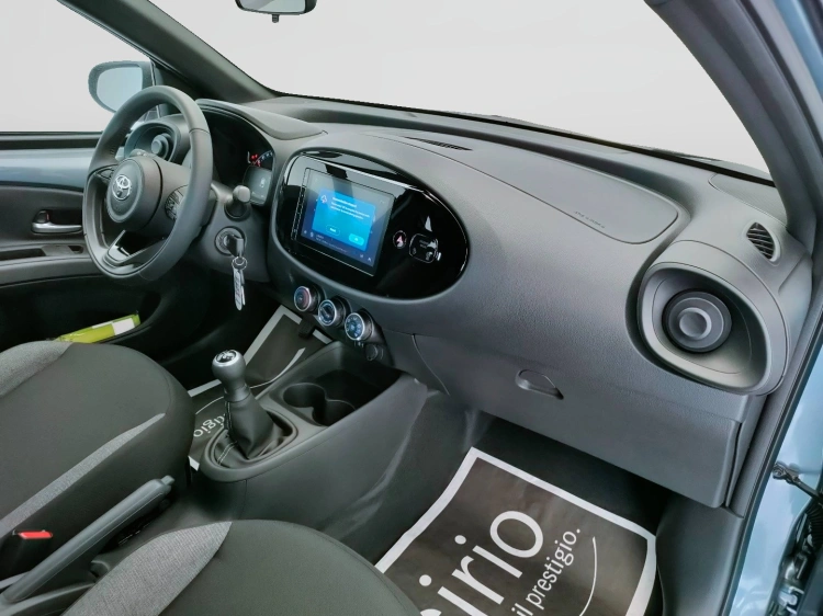 9 - Toyota Aygo X AYGO X 10B MT ACTIVE MY24