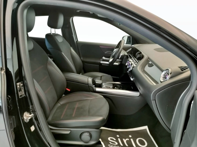 9 - Mercedes-Benz GLA 200 d Premium auto