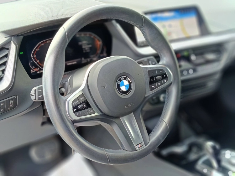 17 - BMW Serie 1 118d Msport auto
