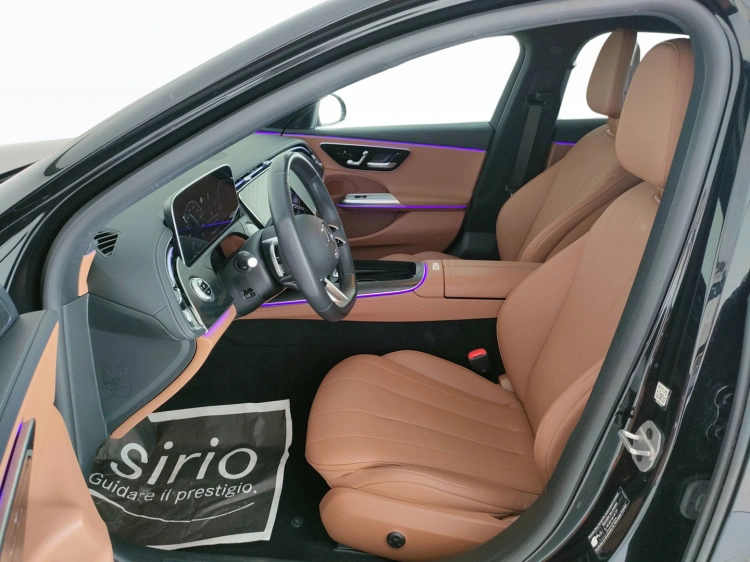 15 - Mercedes-Benz Classe E 220 d AMG Line Advanced Plus auto