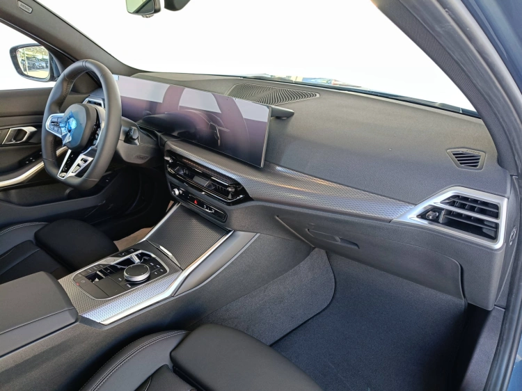 10 - BMW Serie 3 BMW 318d Touring