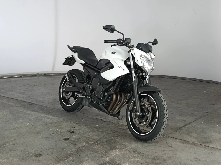 2 - Yamaha XJ XJ6 600
