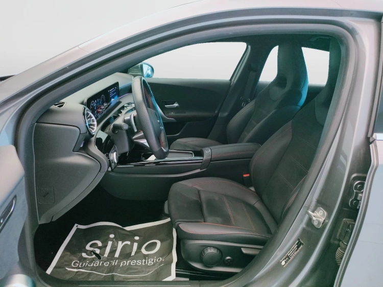 15 - Mercedes-Benz Classe A 250 e con tecnologia ibrida EQ