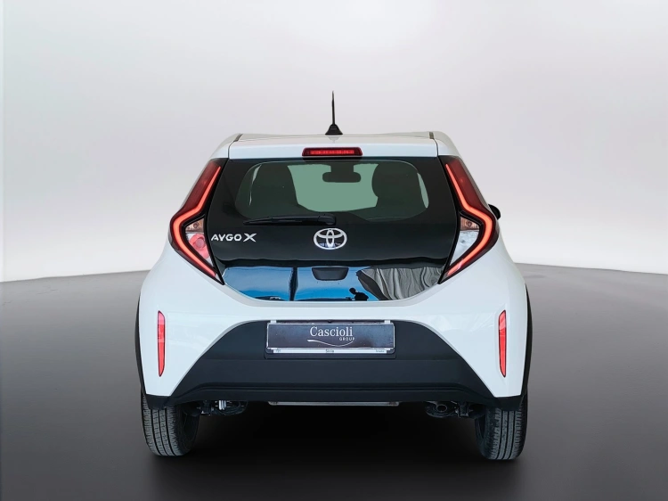 6 - Toyota Aygo X Aygo X 1.0 Active 72cv
