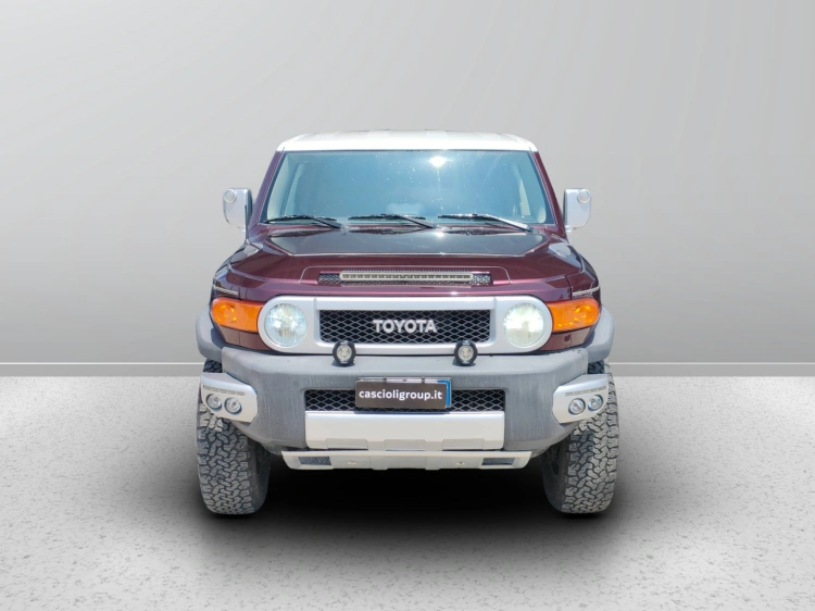 2 - Toyota FJ FJ CRUISER 4.0