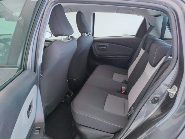 11 - Toyota Yaris Yaris 5p 1.5h Cool