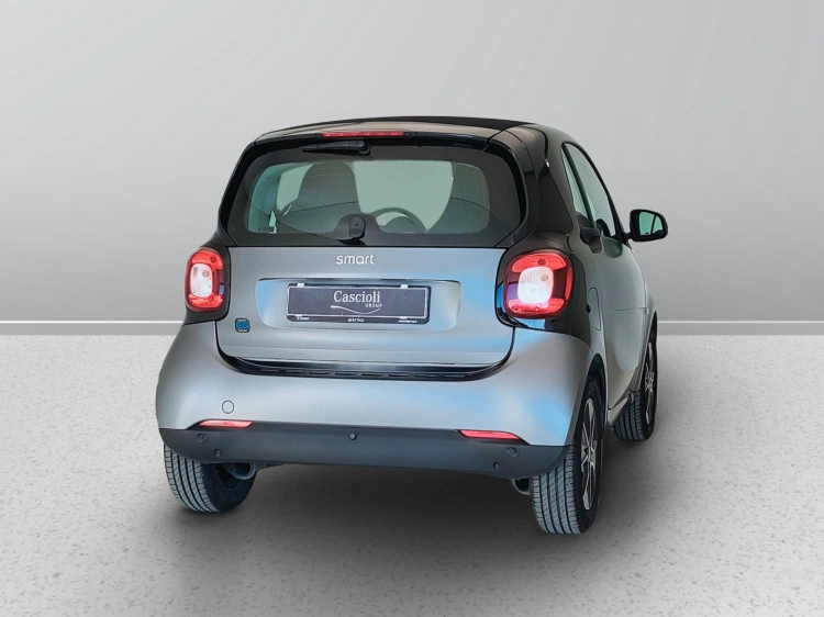 6 - smart fortwo Fortwo eq Passion 4,6kW