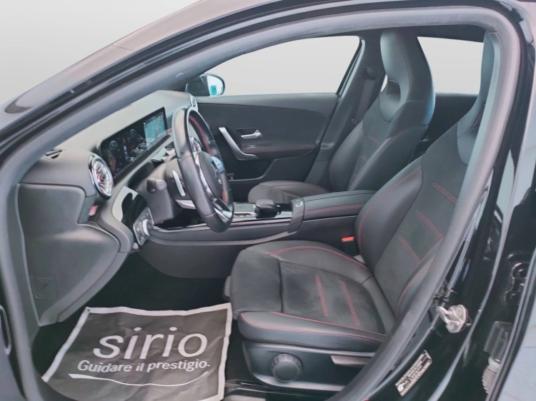 11 - Mercedes-Benz Classe A 180 d Premium auto