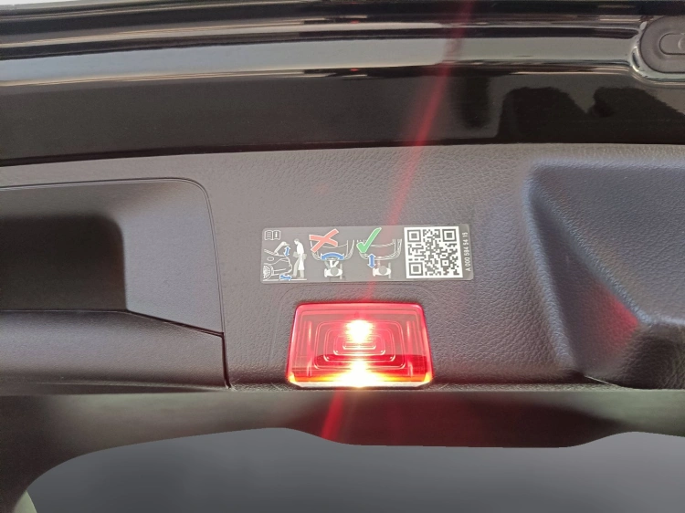 16 - Mercedes-Benz GLA 180 d AMG Line Advanced Plus auto