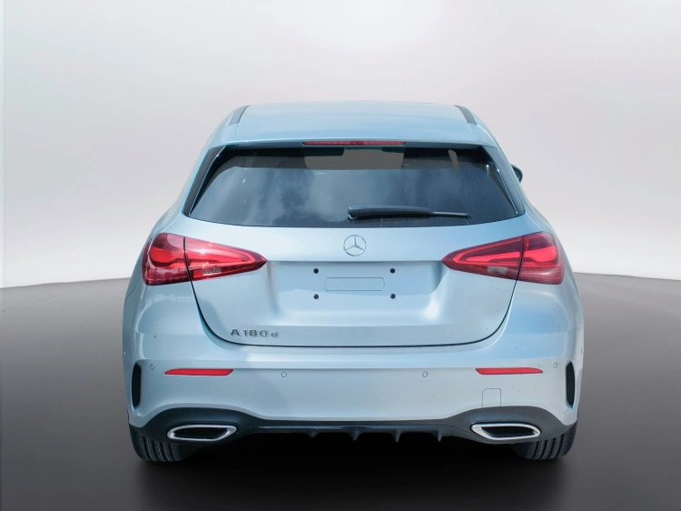 4 - Mercedes-Benz Classe A 180 d Automatic