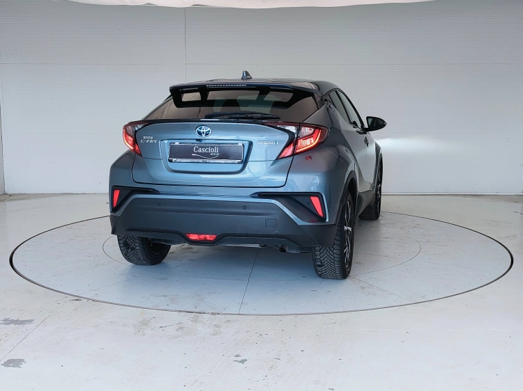 5 - Toyota C-HR C-HR 1.8h Trend e-cvt