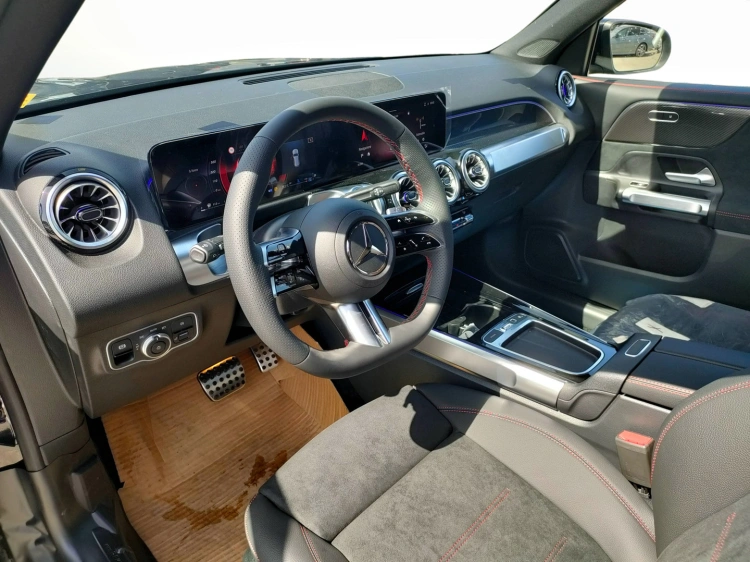 8 - Mercedes-Benz GLB 200 d Automatic 4MATIC
