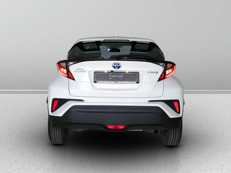 4 - Toyota C-HR C-HR 1.8h Active e-cvt