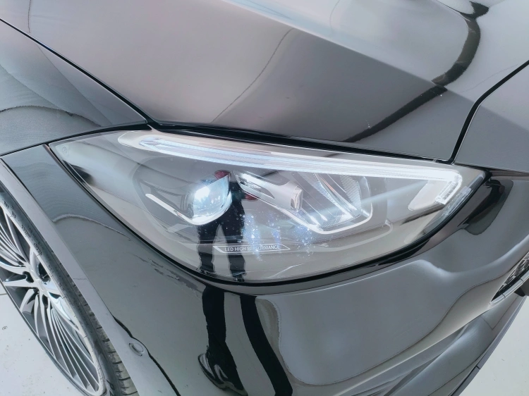 12 - Mercedes-Benz Classe C SW 220 d mhev AMG Line Advanced 4matic 197cv auto
