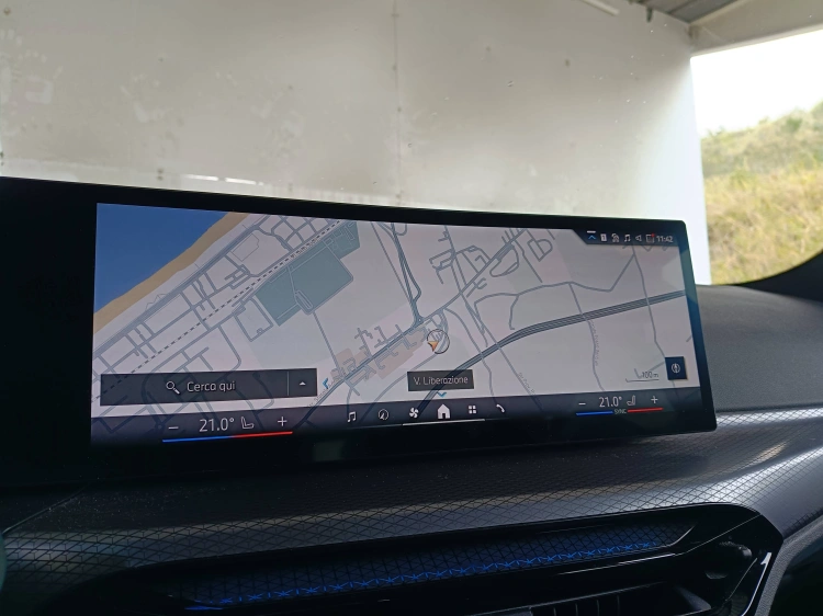 13 - BMW Serie 3 320d Touring mhev 48V Msport xdrive auto