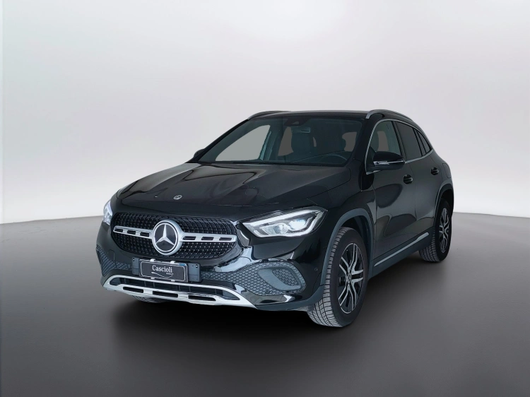 1 - Mercedes-Benz GLA 200 d Sport Plus 4matic auto