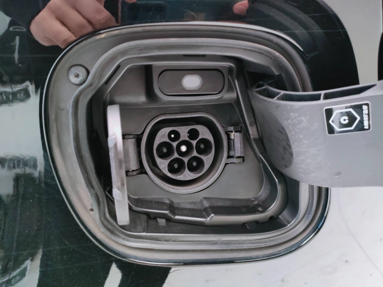 13 - smart fortwo Fortwo eq Prime 22kW