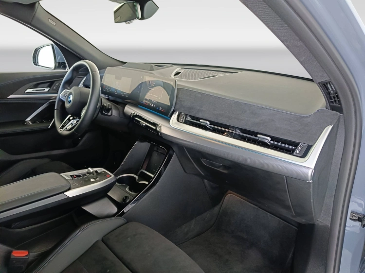 10 - BMW iX2 iX2 edrive 20 MSport Pro