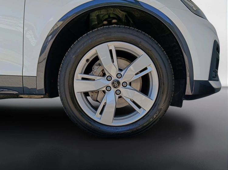 15 - Audi Q5 Audi Q5  40 2.0 tdi mhev 12v business advanced quattro s-tro