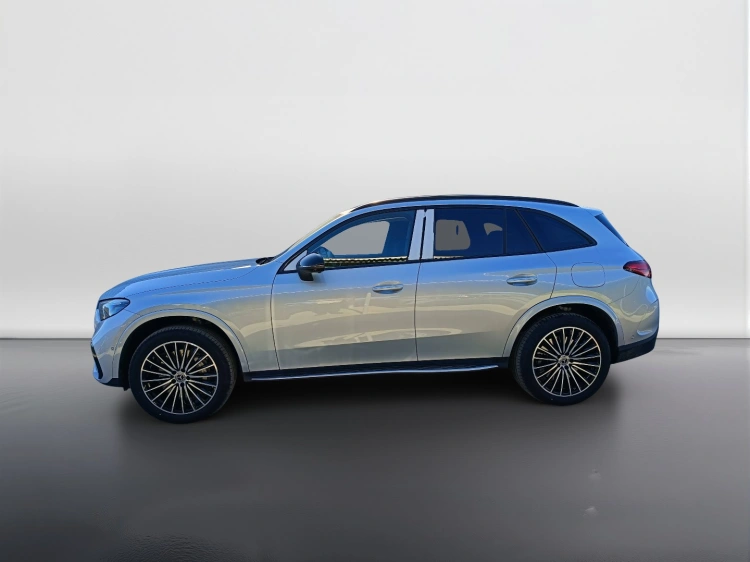 3 - Mercedes-Benz GLC 300 de 4MATIC