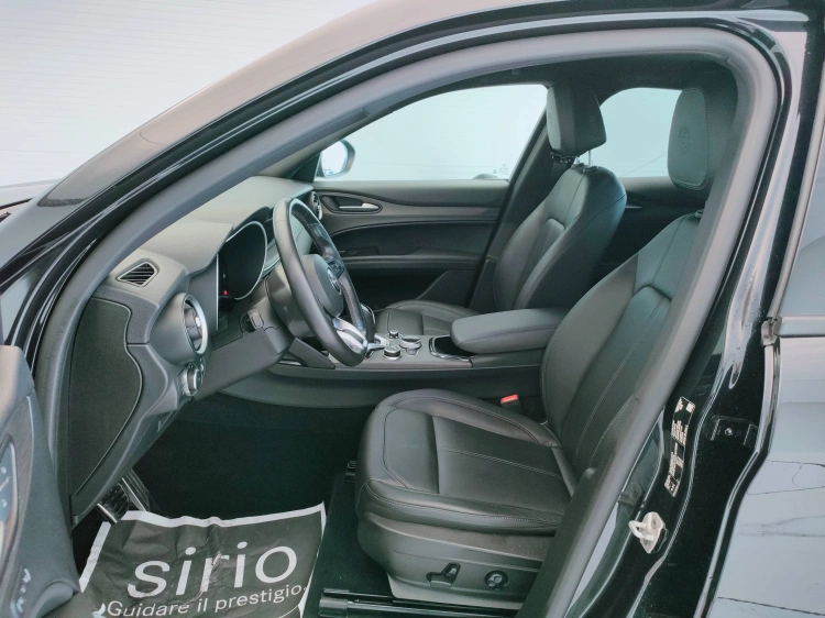 15 - Alfa romeo Stelvio Stelvio 2.2 t Ti rwd 160cv auto